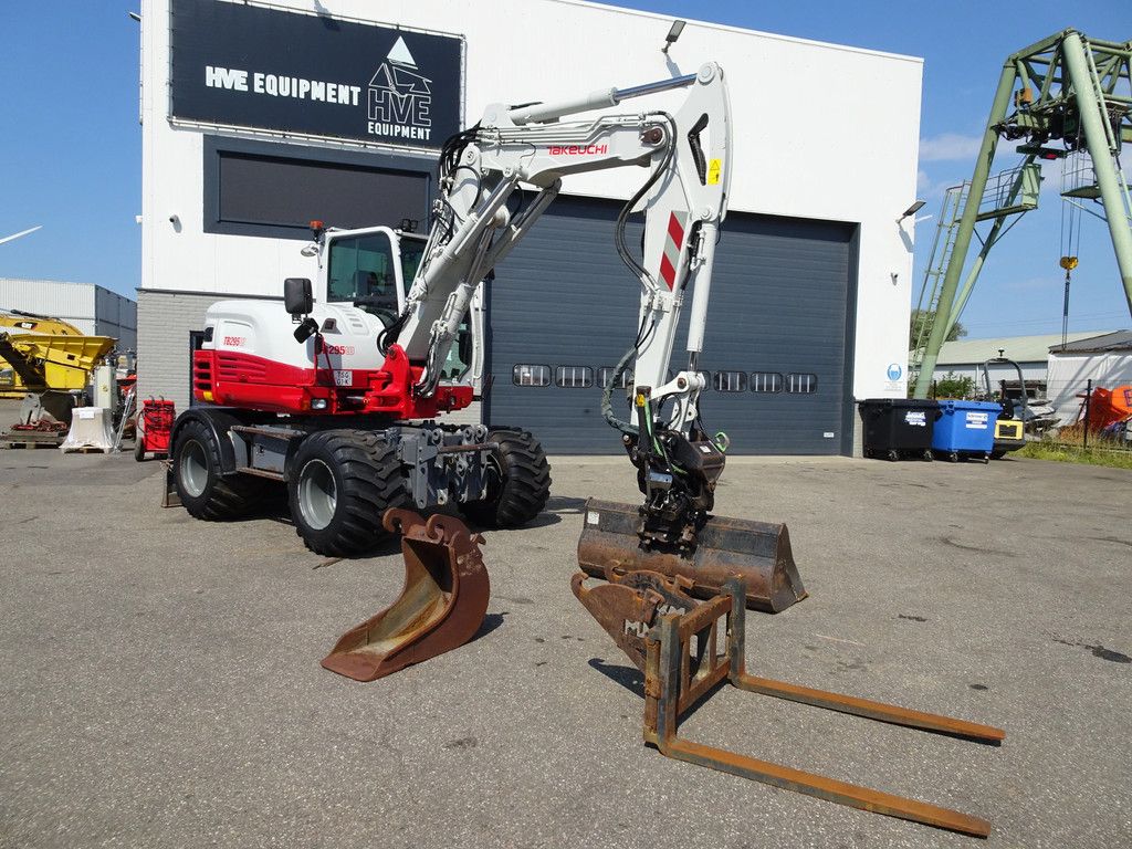 Takeuchi TB295W TB295