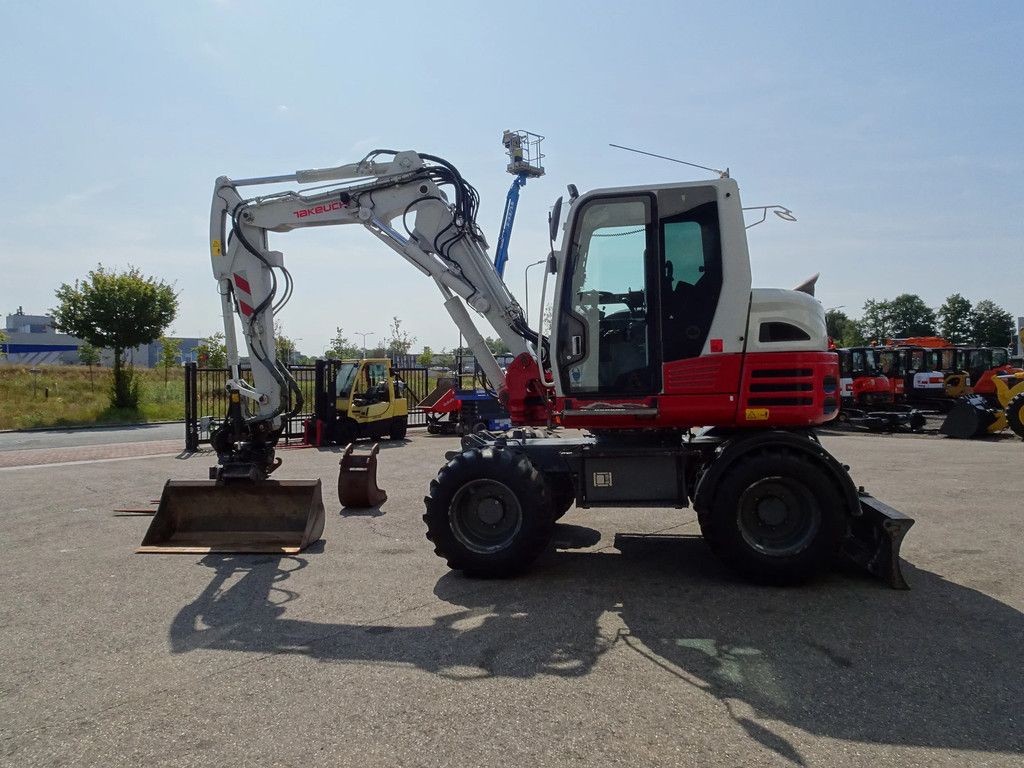 Takeuchi TB295W TB295
