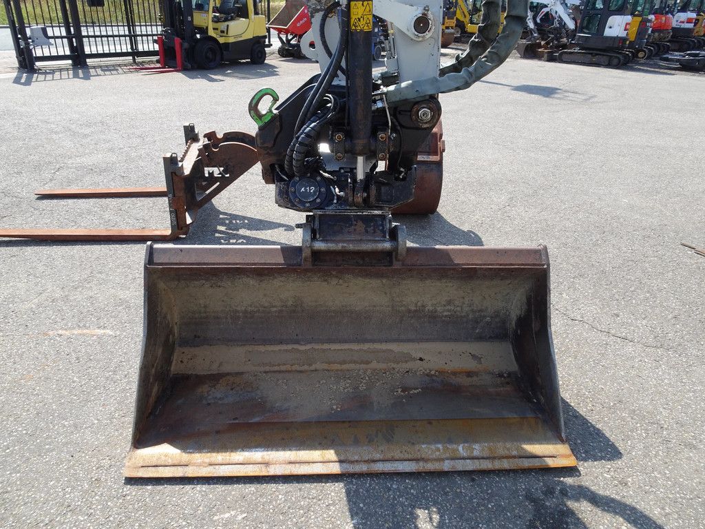 Takeuchi TB295W TB295