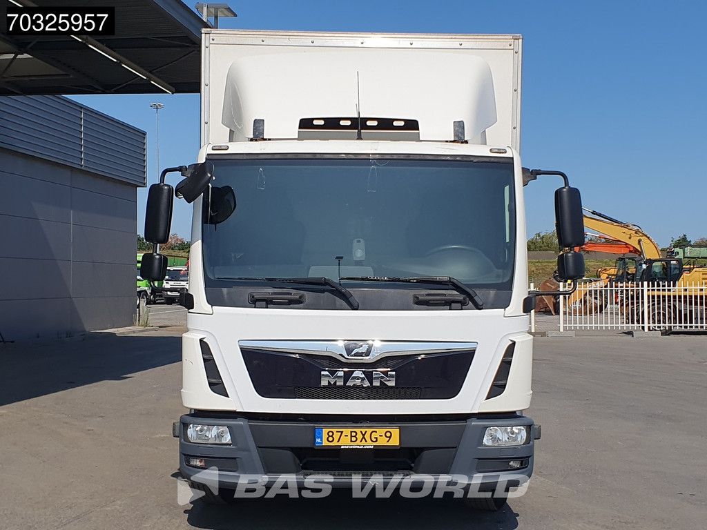 MAN TGL TGL 12.220 4X2 12t DHollandia Tailgate Euro 5