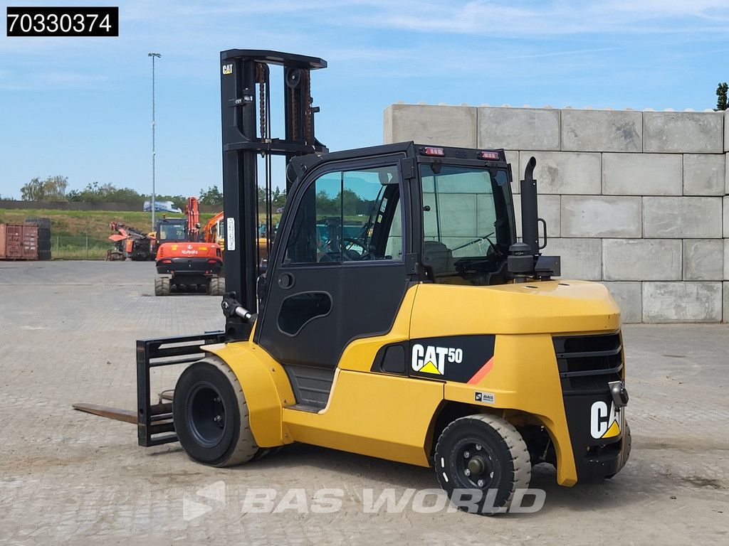 Caterpillar DP50 N Mitsubishi 6 Cilinder engine
