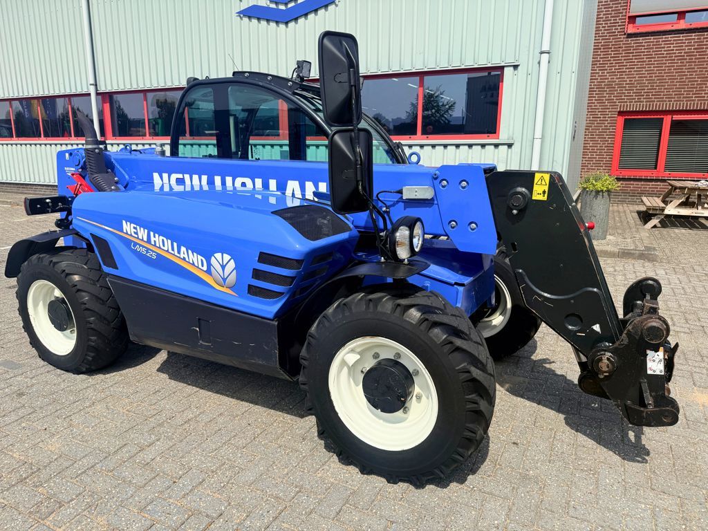 New Holland LM5.25 Verreiker