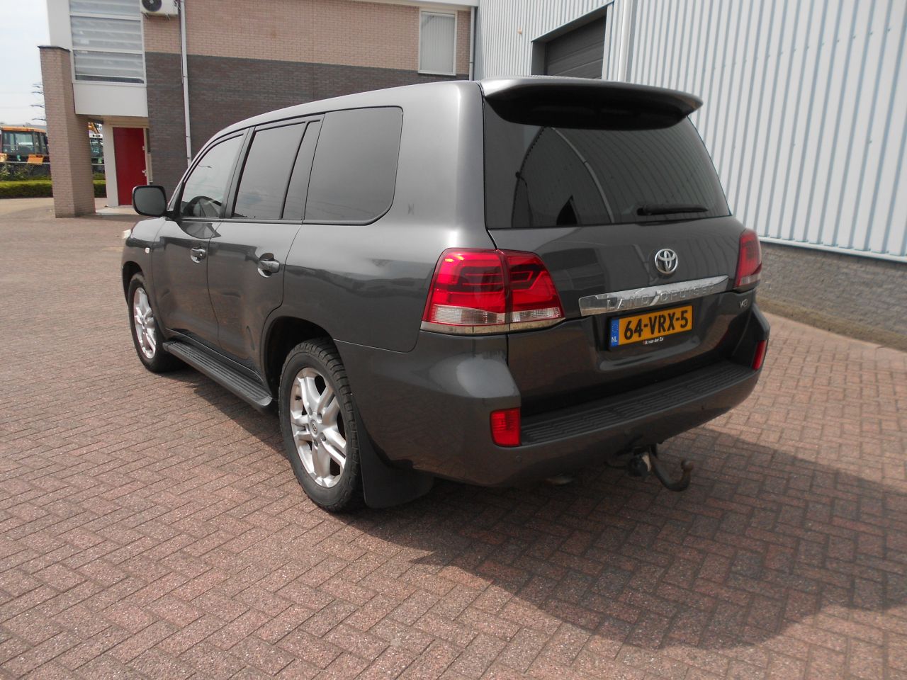 Toyota landcruiser 200 v8