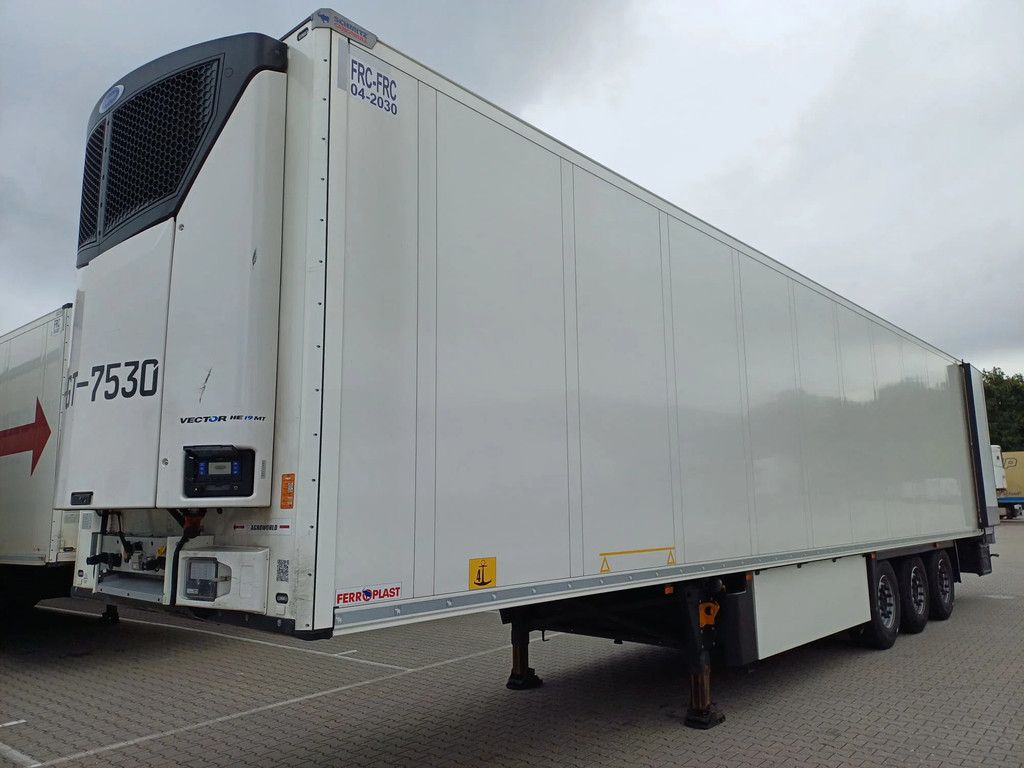 Schmitz Cargobull Carrier Vector HE19MT Multi Temp Double Stock Liftas