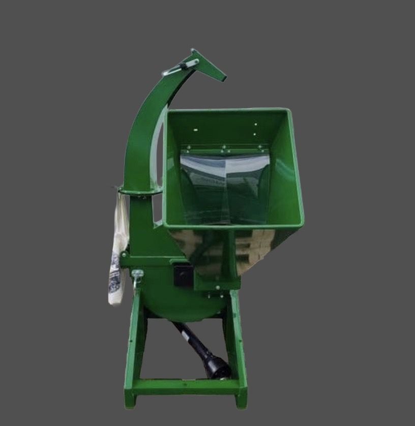 Versnipperaar tot 15 cm - inclusief aftakas - 18-50 pk - nieuw