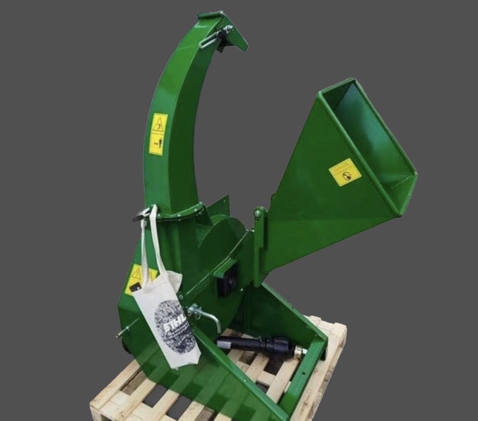 Versnipperaar tot 15 cm - inclusief aftakas - 18-50 pk - nieuw