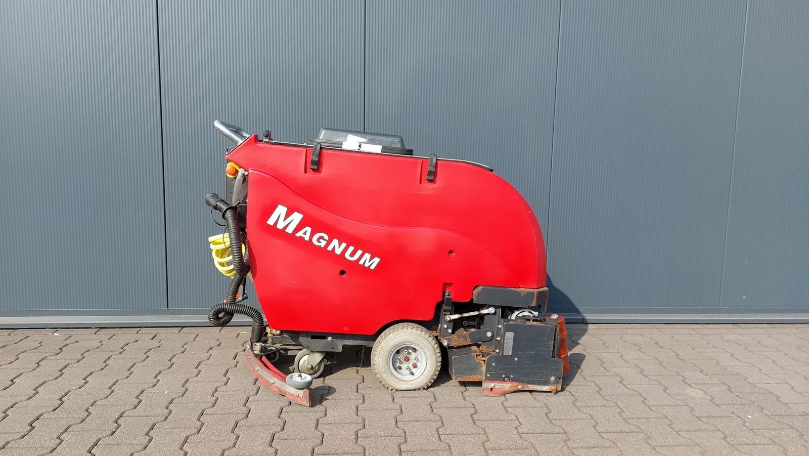 Factory Cat Magnum 27-C