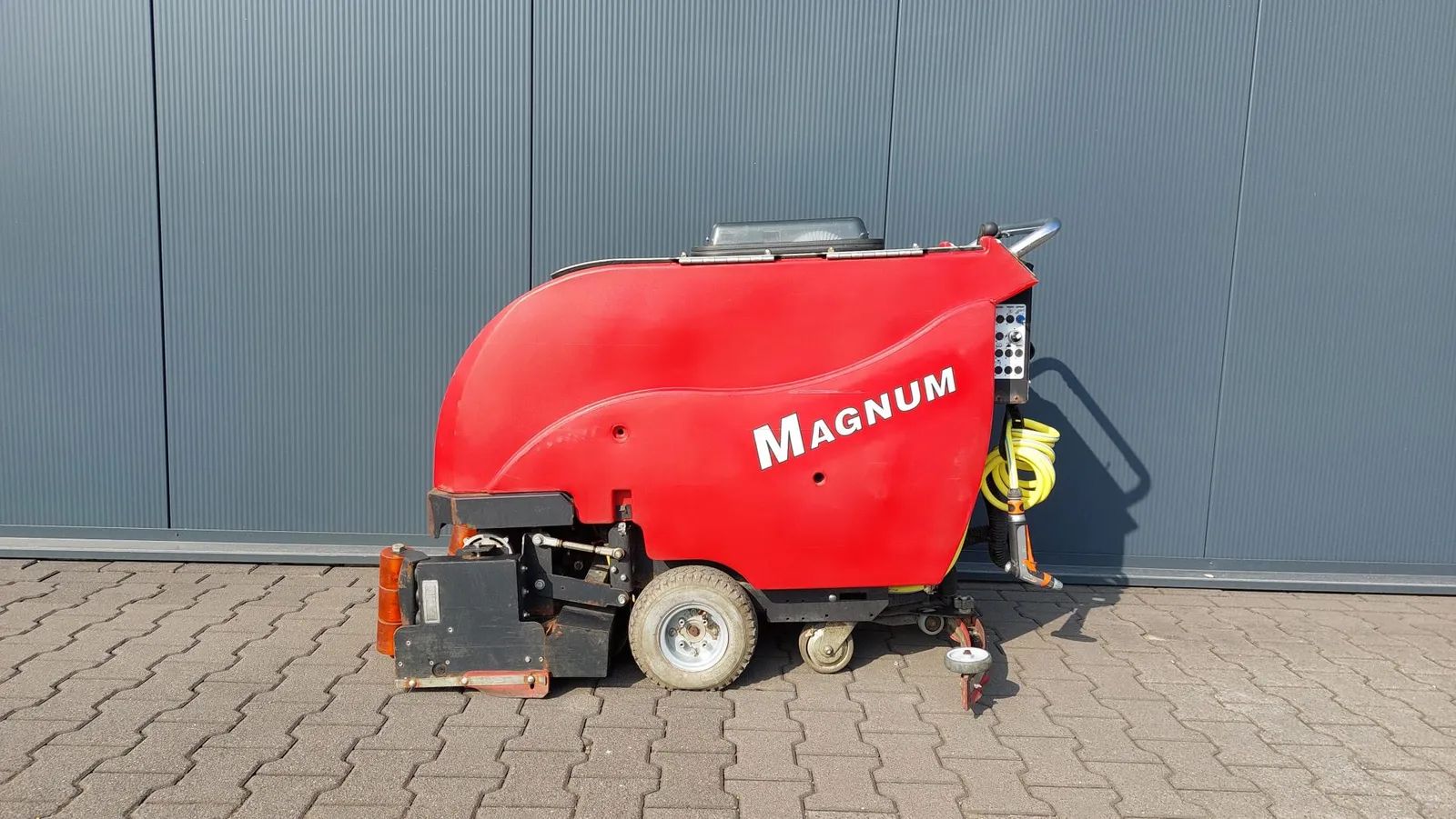 Factory Cat Magnum 27-C