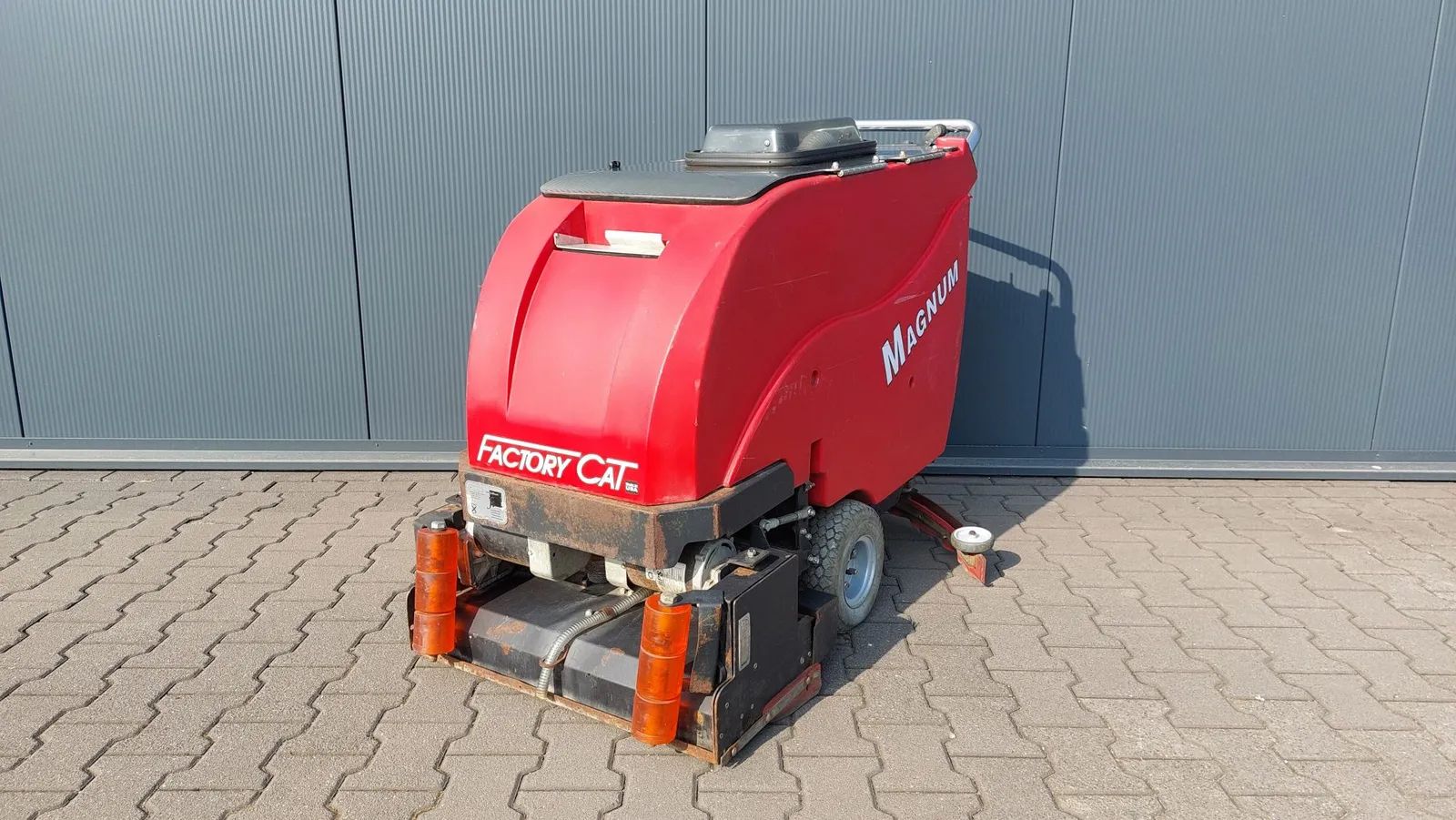 Factory Cat Magnum 27-C