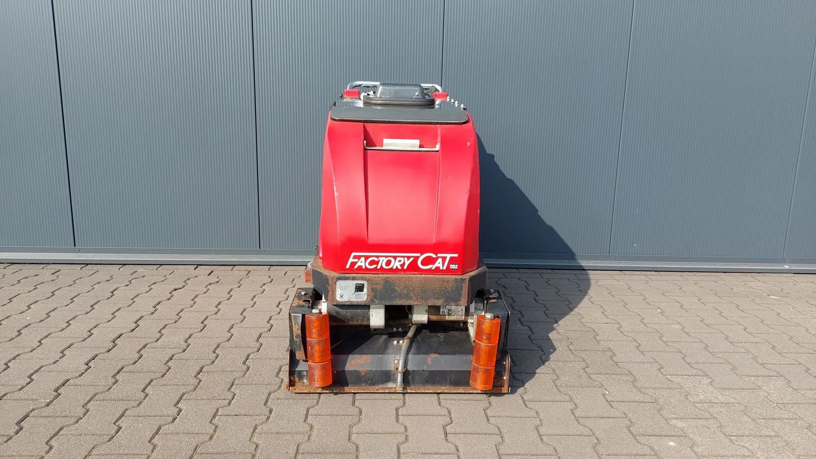Factory Cat Magnum 27-C