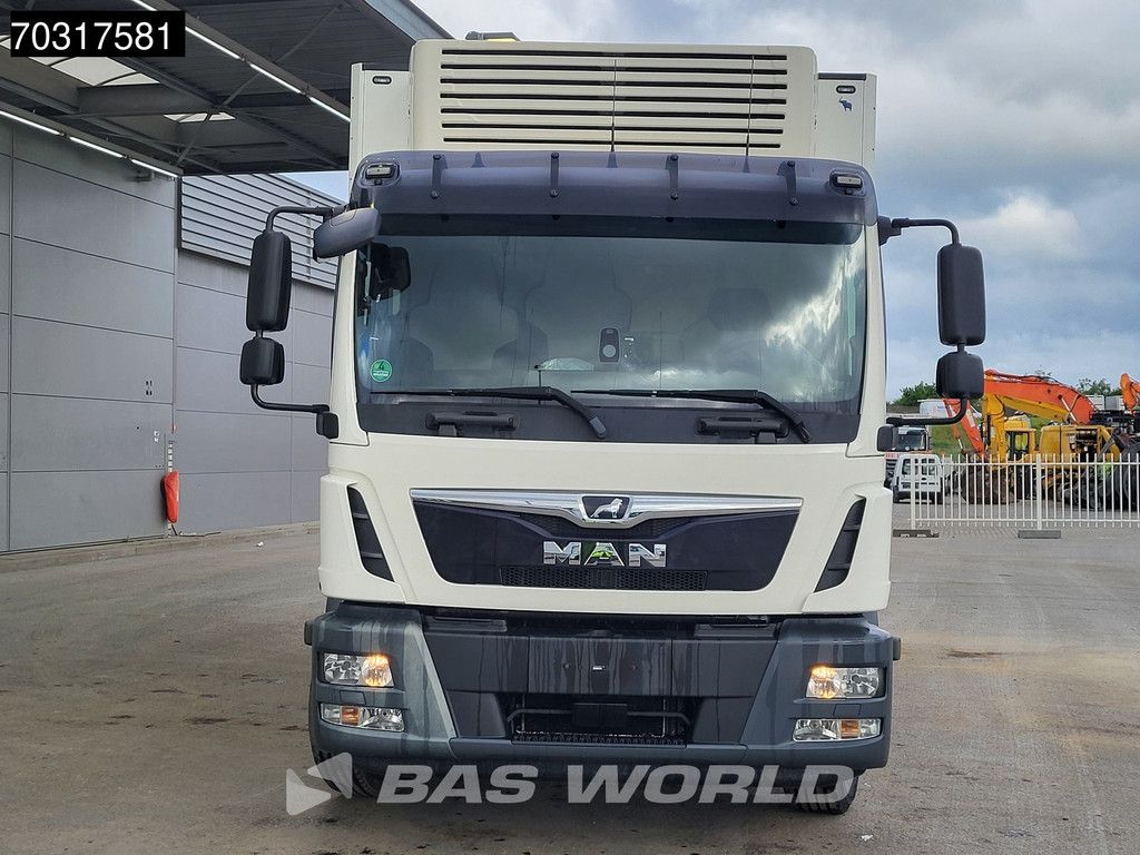 MAN TGM 15.250 4X2 Carrier Syberia 1500kg Ladebordwand Automatic Euro 6