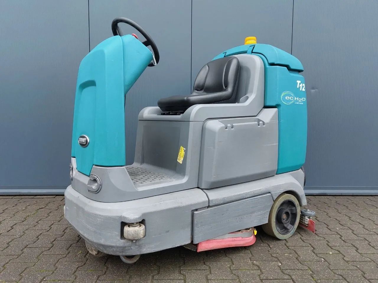 Tennant T12