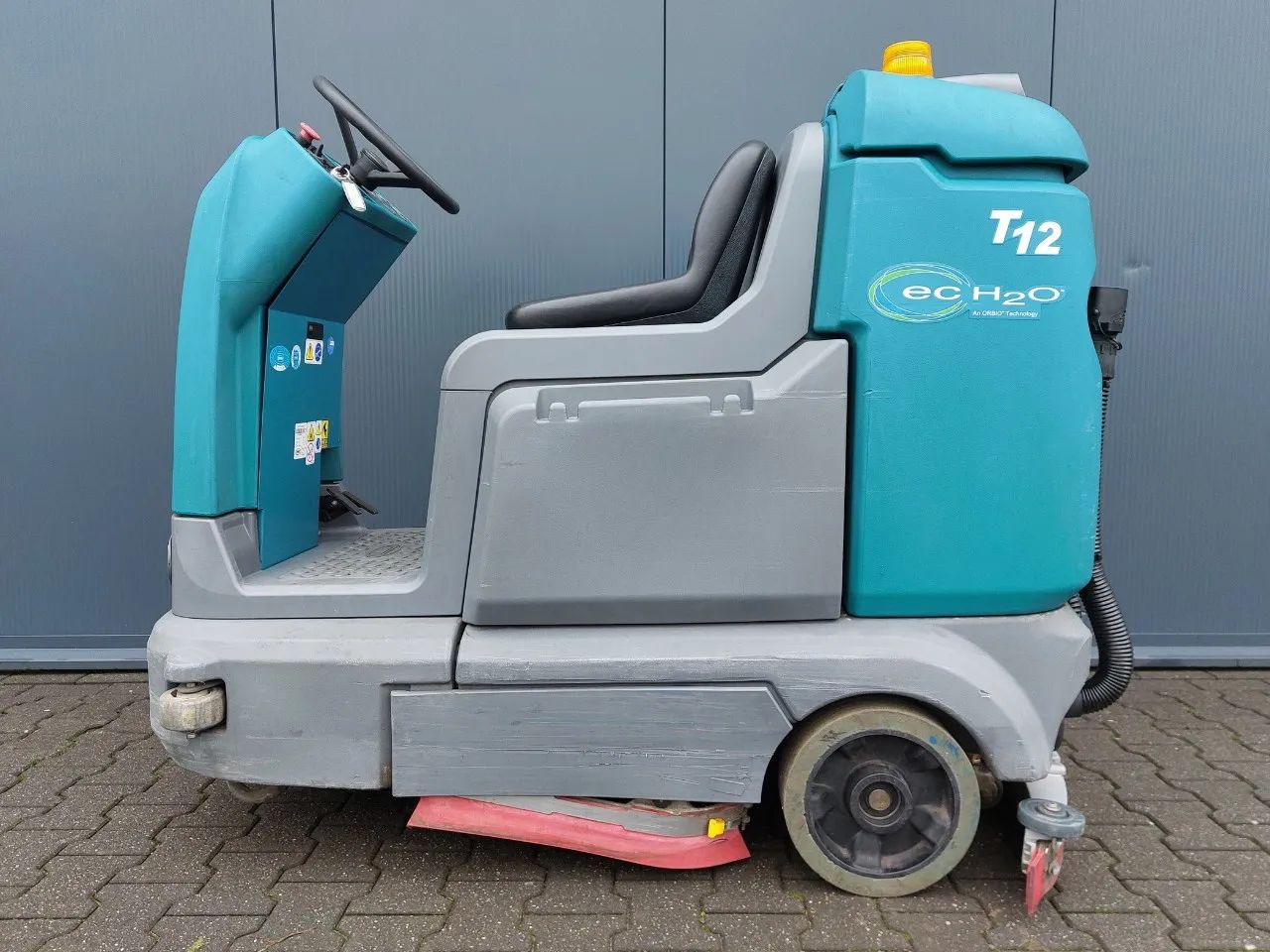 Tennant T12