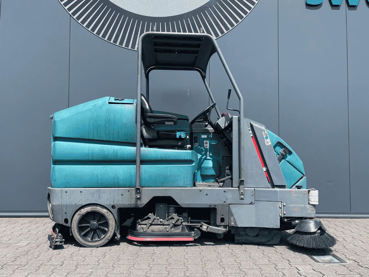 Tennant 8300