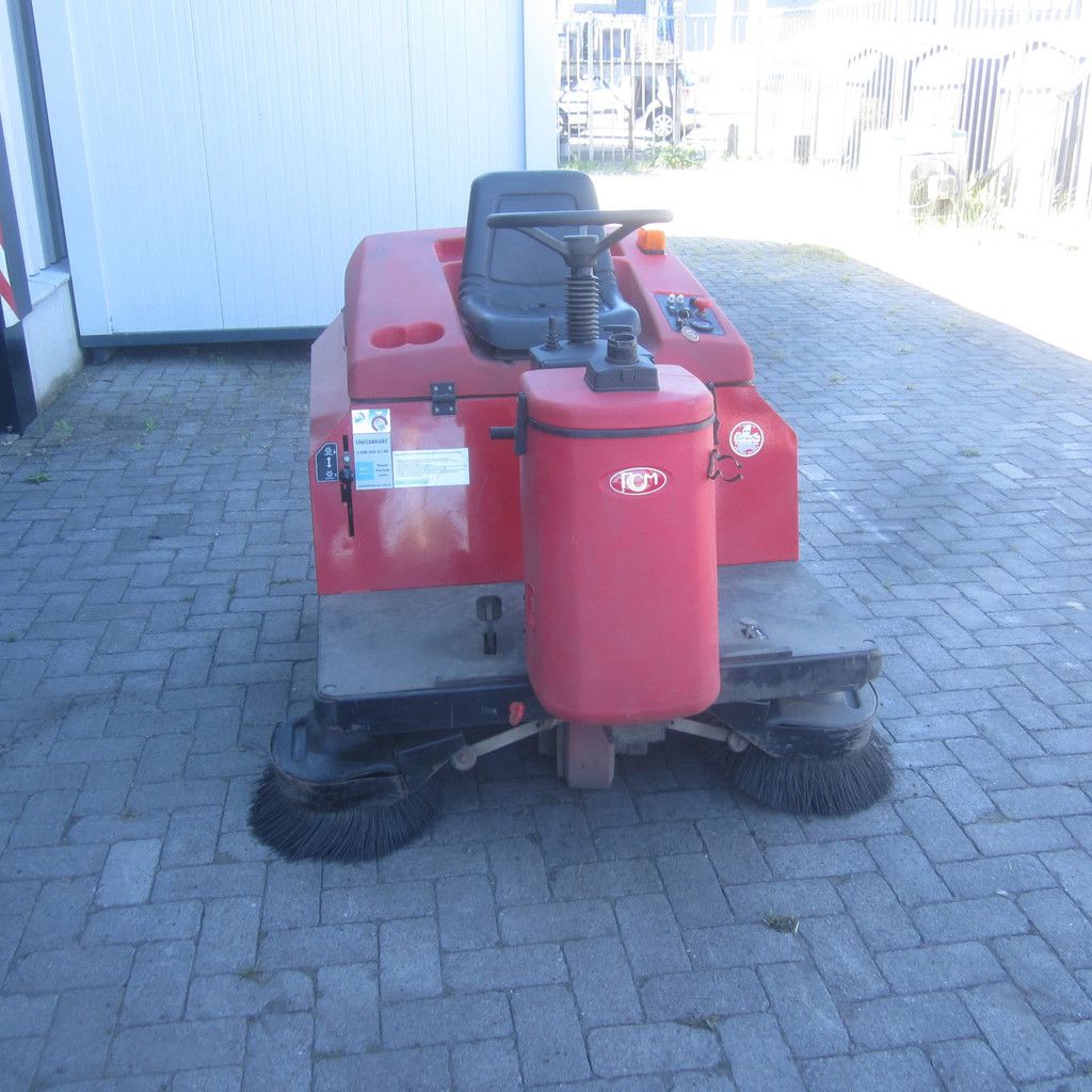 RCM R850 NE, elektrisch, veegbreedte 1.40 mtr.