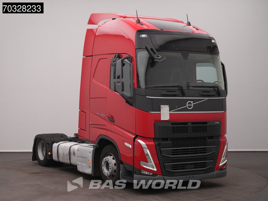 Volvo FH 460 4X2 Mega XL 2x Tanks ACC Navi