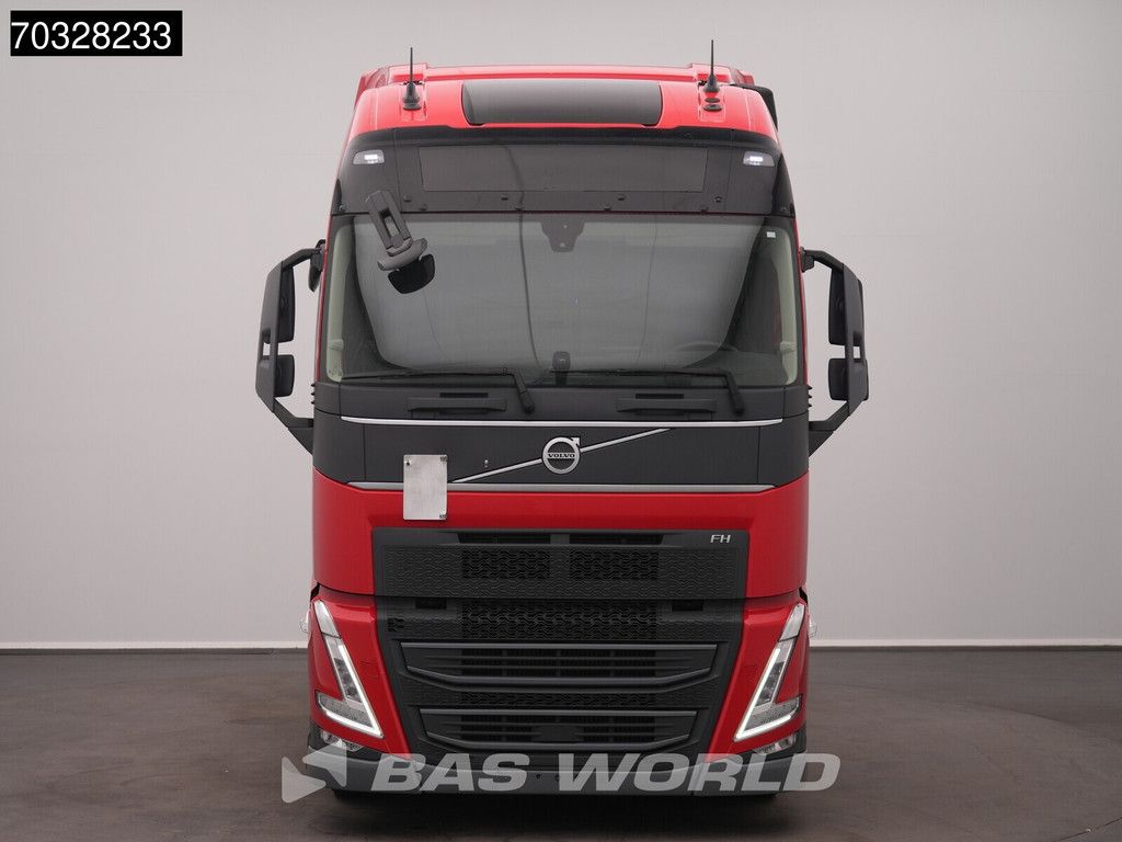 Volvo FH 460 4X2 Mega XL 2x Tanks ACC Navi