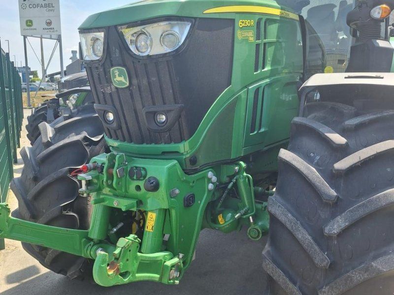 John Deere 6230R