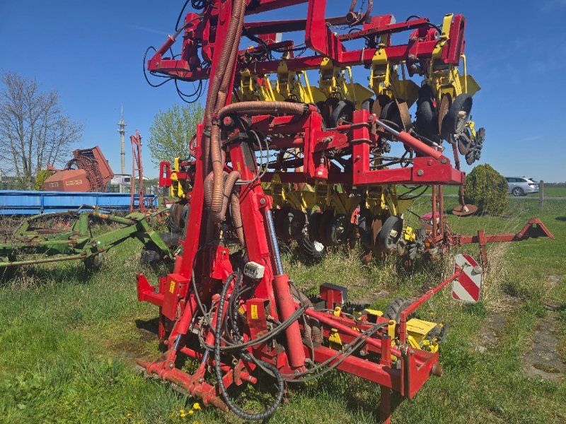 Kverneland Unicorn 18 R