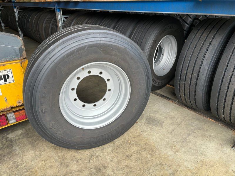 Komplettradsatz 385/65 R22,5 ET0