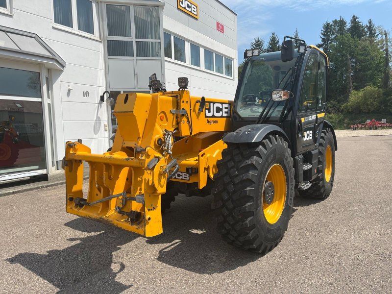 JCB 560-80 Agri Xtra