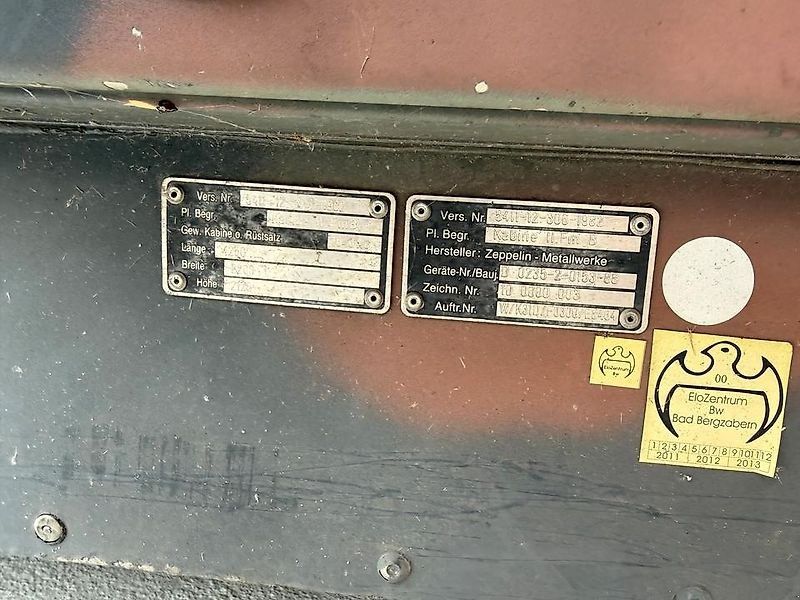 Shelter Container Zeppelin FM2 MAN Lager Koffer isoliert
