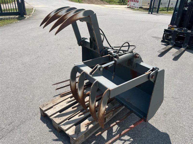 Kramer Weidemann Aufnahme Silagegreifzange 150 cm