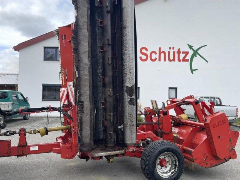 Sauerburger Pegasus 8000 , gezogen