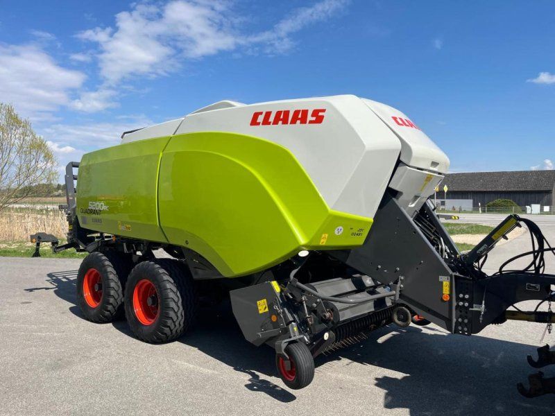 Claas Quadrant 5200 RC + Stapelwagen Quadro Pac V, neuwertiger Zustand