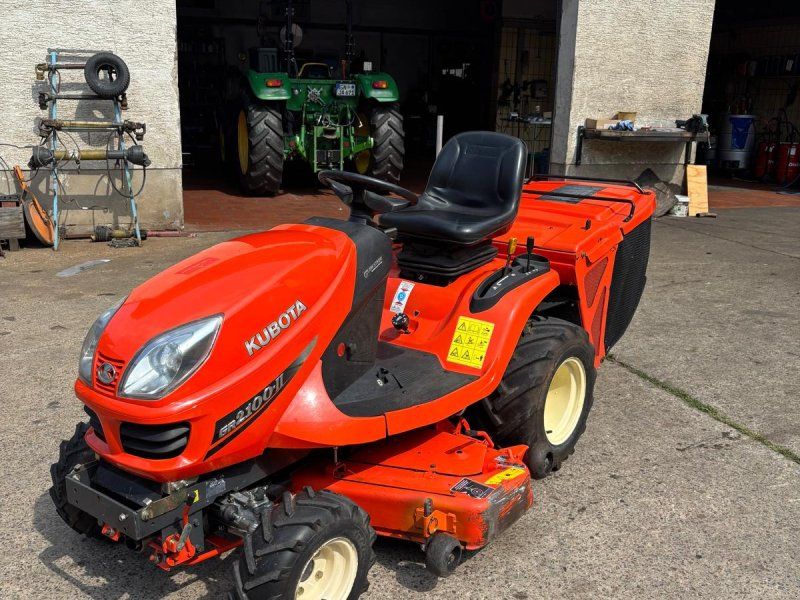 Kubota GR 2100