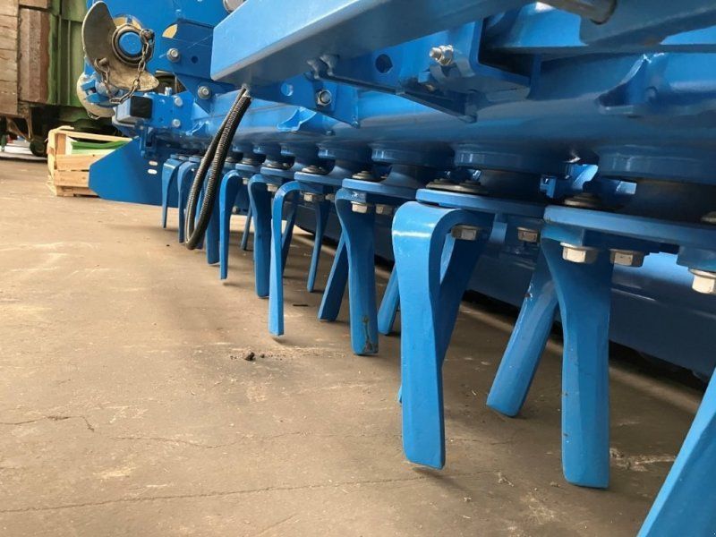 Lemken Saphir 10/300