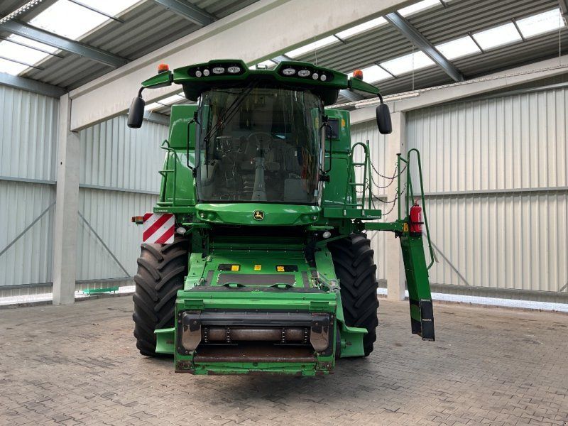 John Deere S680