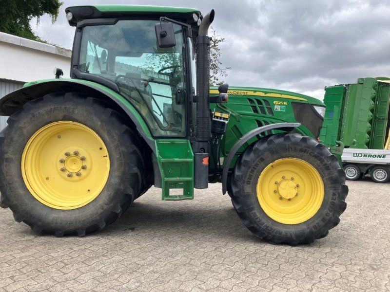 John Deere 6125R