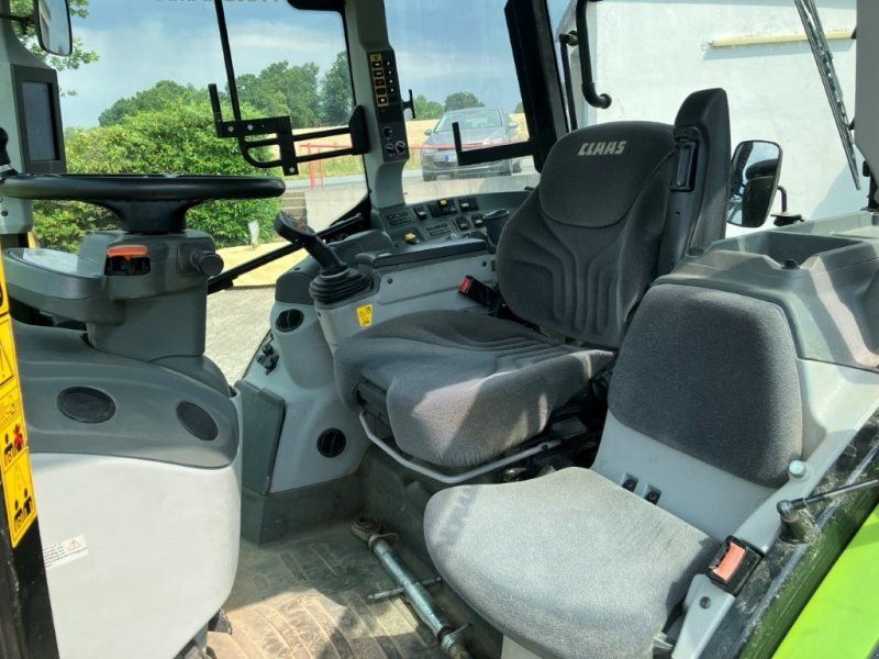 Claas Arion 460 CIS