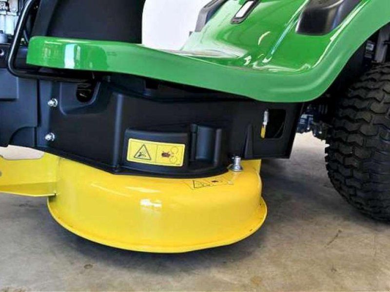 John Deere X117R RASEN