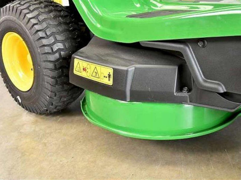 John Deere X117R RASEN