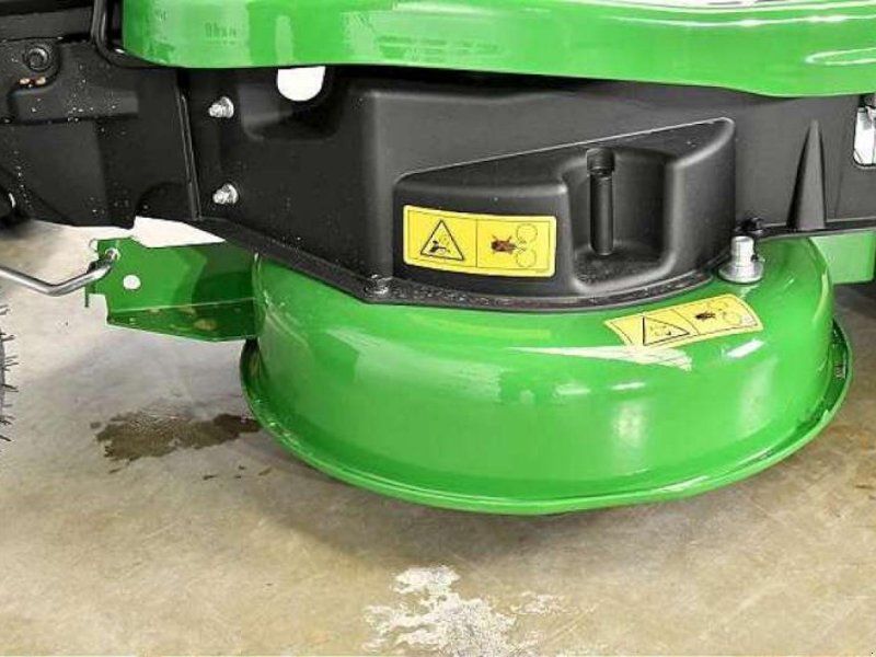 John Deere X147R RASEN