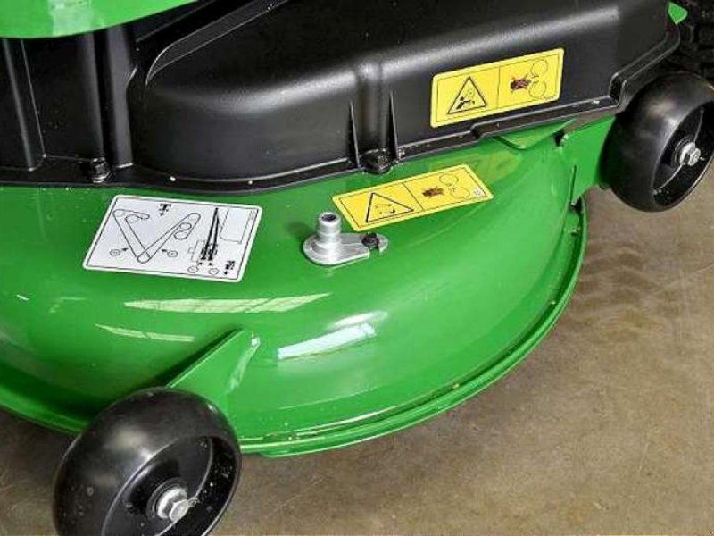 John Deere X167R RASEN