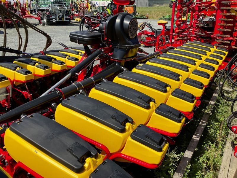 Väderstad TEMPO TPV 12