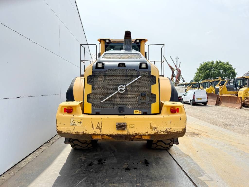 Volvo L180H - Automatic Greasing / Camera