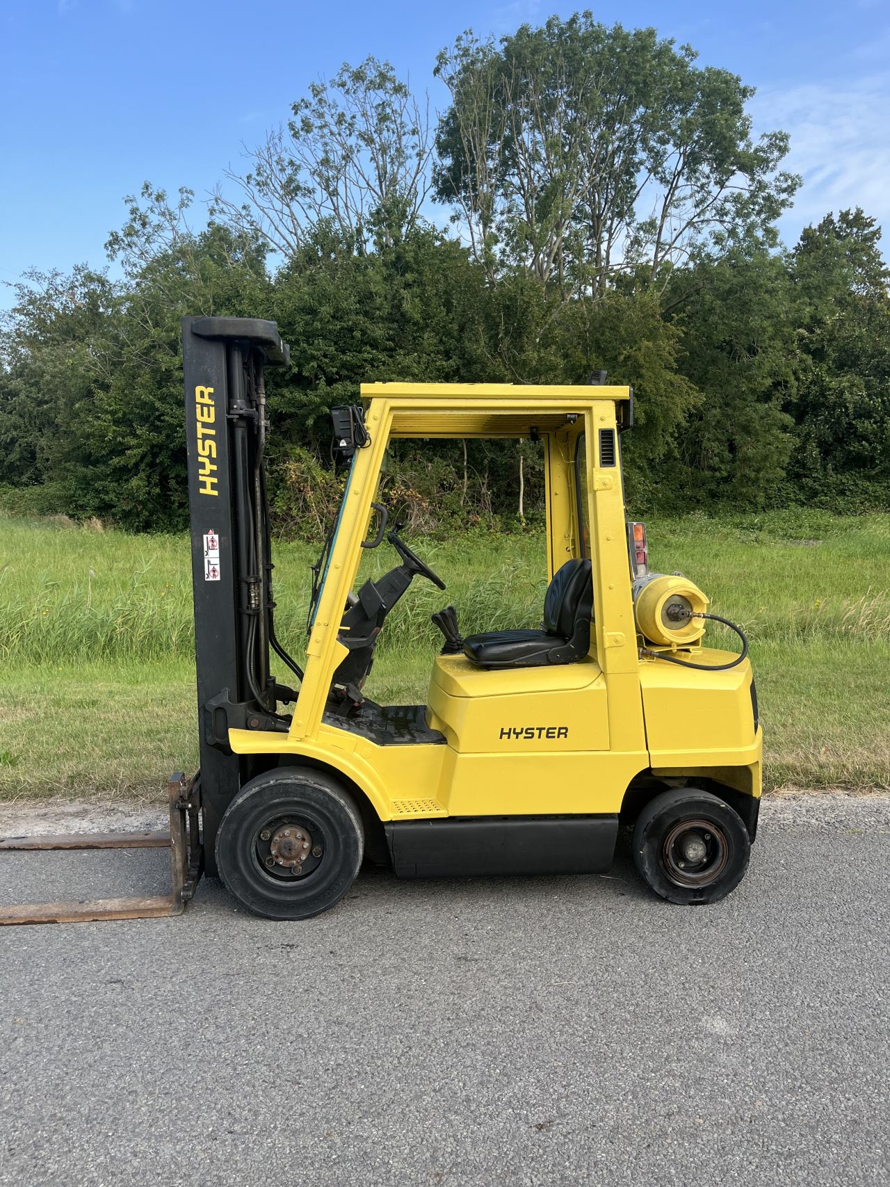 Hyster H2.5XM heftruck triplo / 4e functie / kenteken