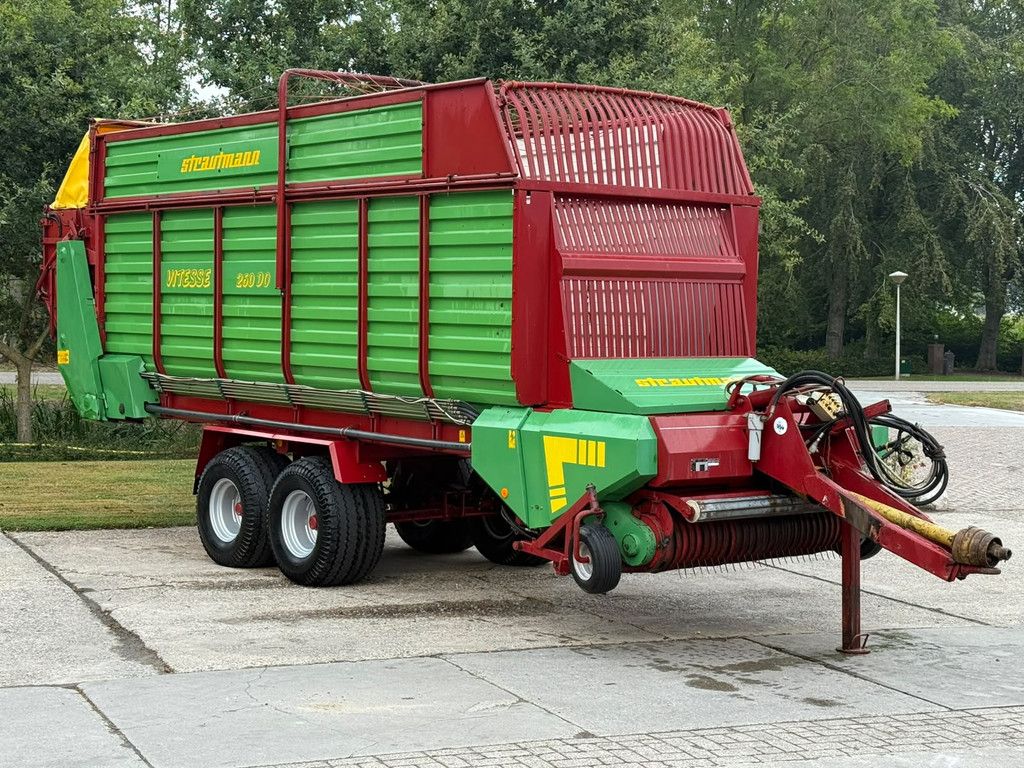Strautmann Super vitesse 260 DO Dosseerwalsen Opraapwagen Ladewagen Stalvoeren Krone