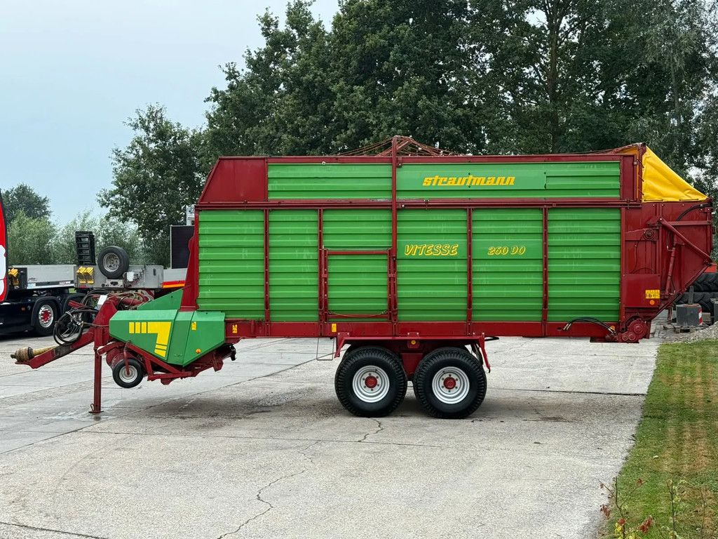 Strautmann Super vitesse 260 DO Dosseerwalsen Opraapwagen Ladewagen Stalvoeren Krone