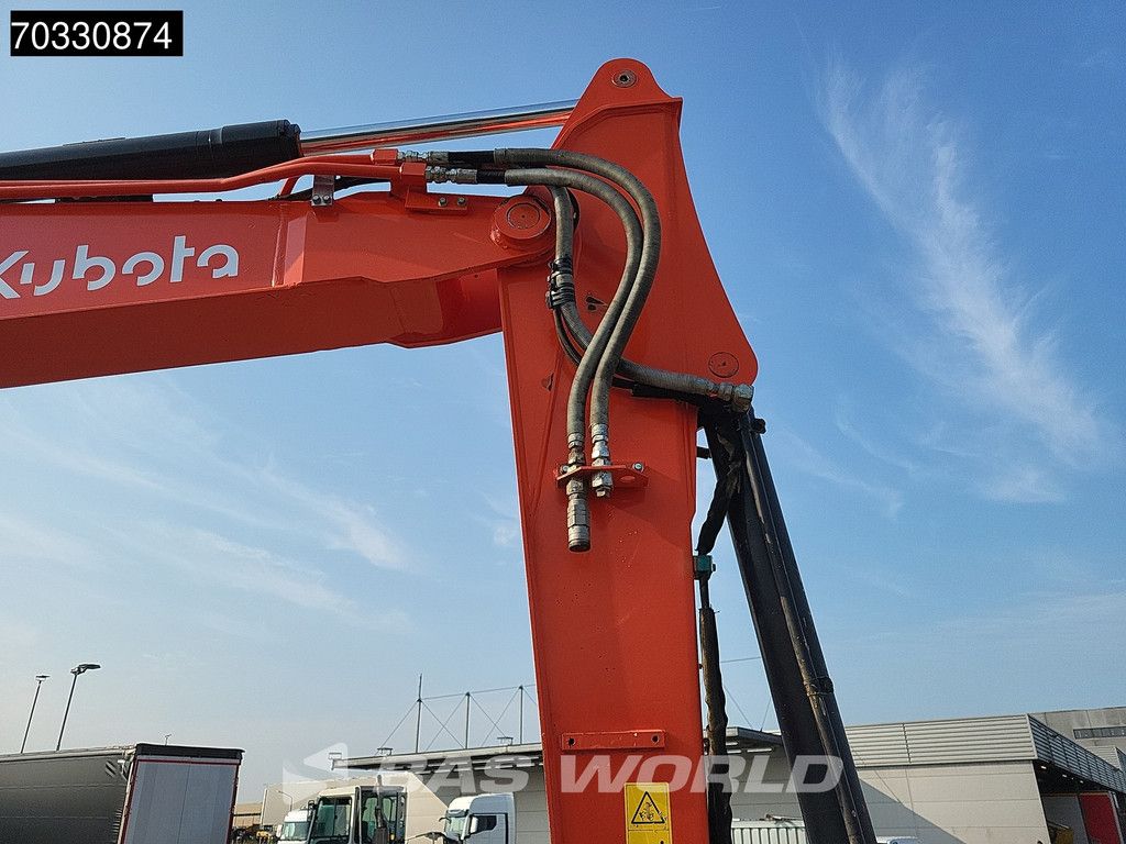 Kubota KX080-4 A/C