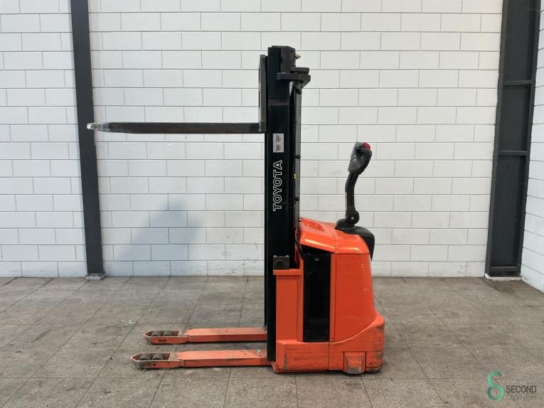 Stapler Elektrisch BT 7SLL16 2005