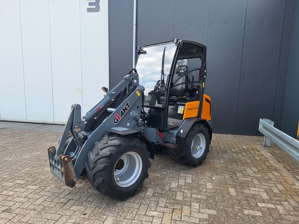 Giant V452T HD