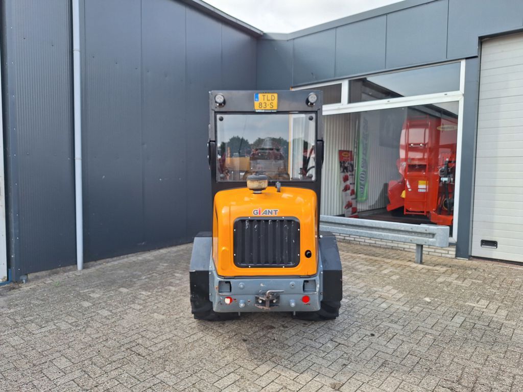 Giant V452T HD