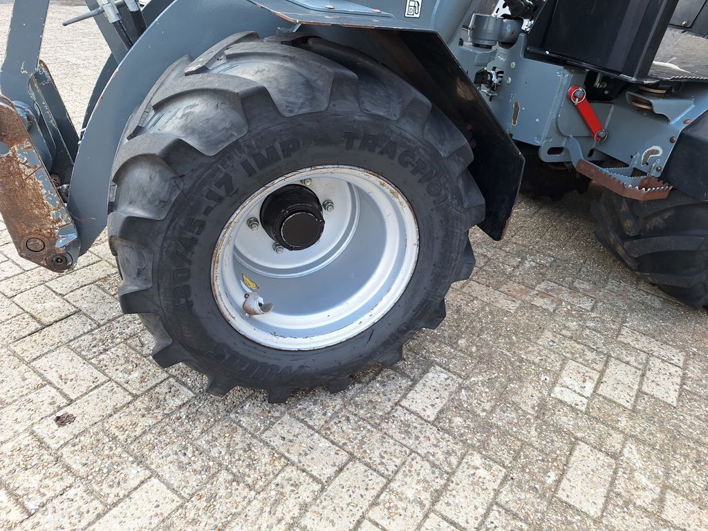 Giant V452T HD