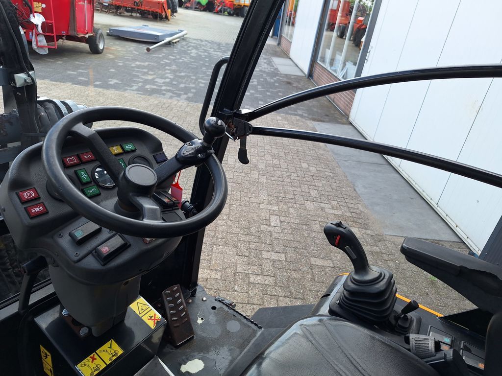 Giant V452T HD