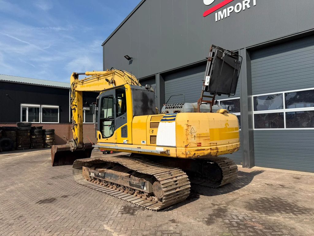 Komatsu PC210LC-8